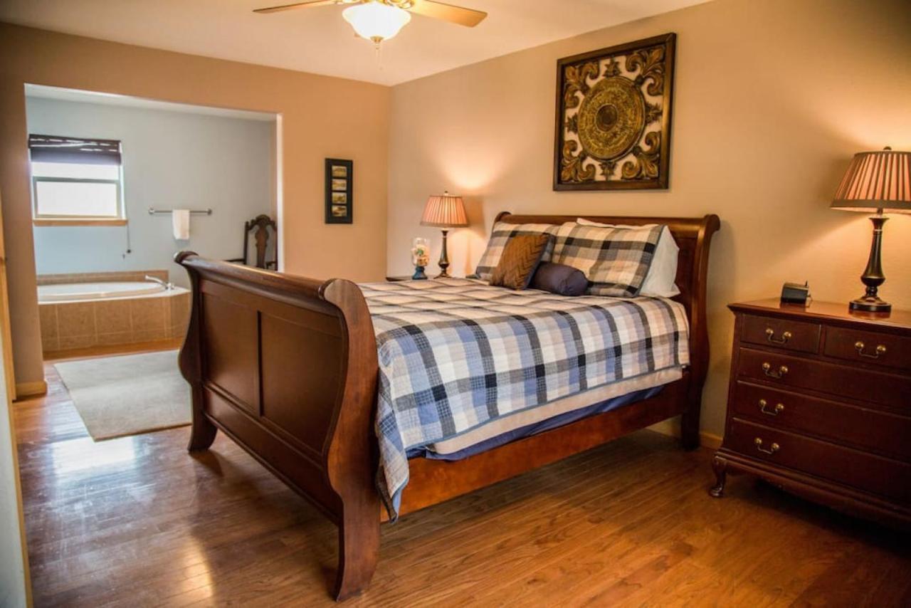 Twin Owls Lodge, Great For Families Master Bedroom, Loft, Full Kitchen, Dogs Ok Эстес Парк Экстерьер фото